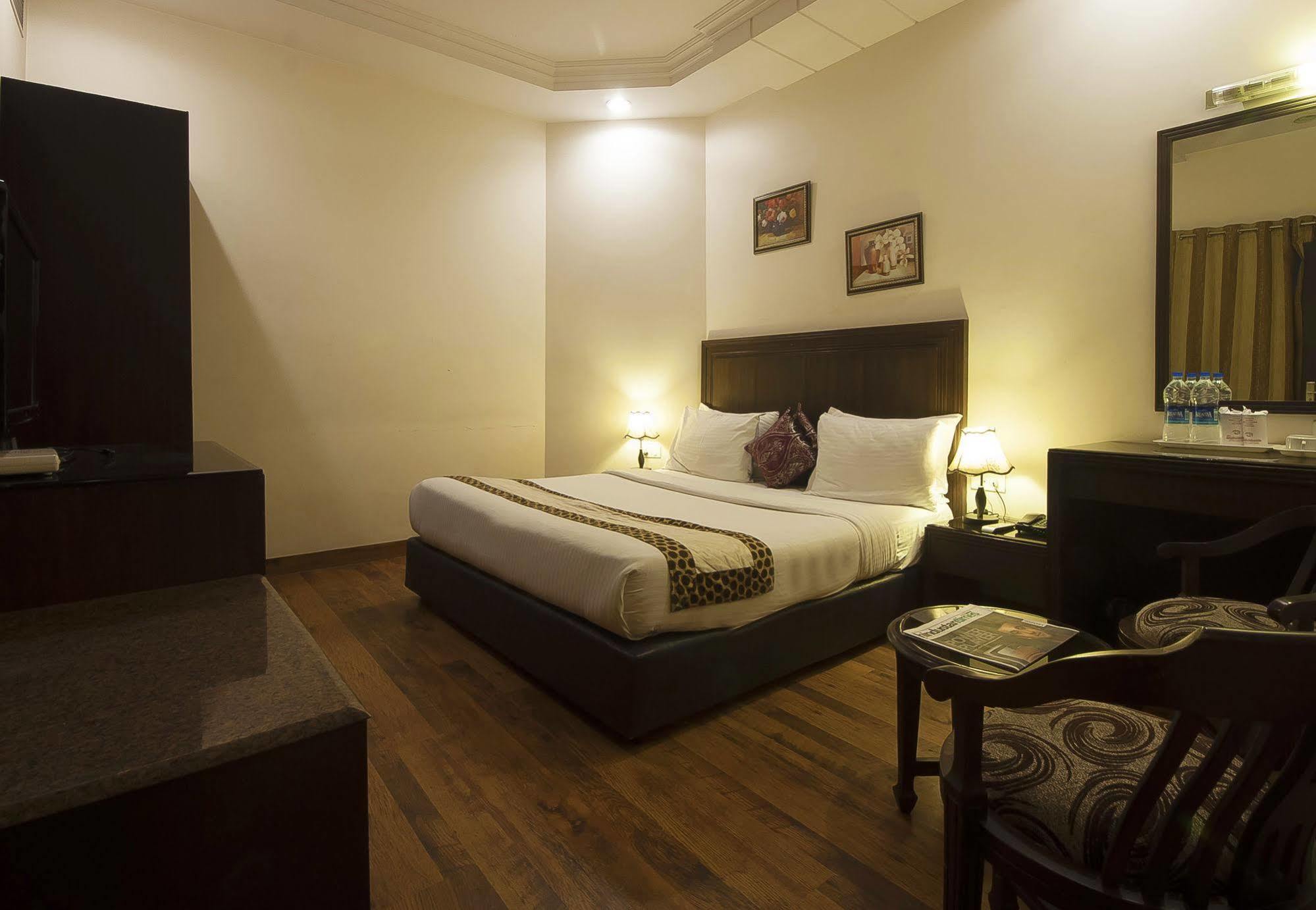 Hotel Prems Paradise Amritsar Exterior foto